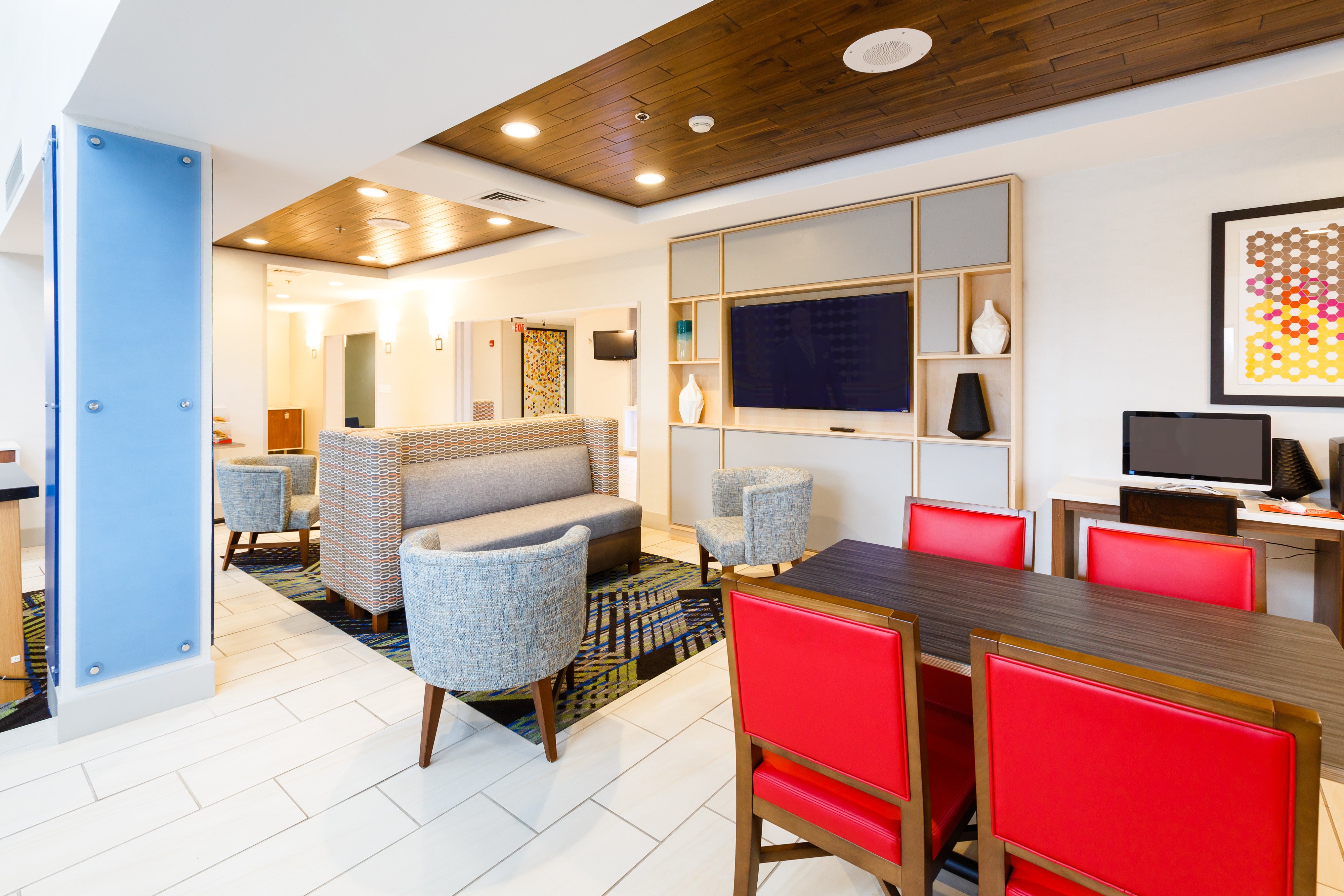 Holiday Inn Express Hotel Suites Shelbyville 29/44