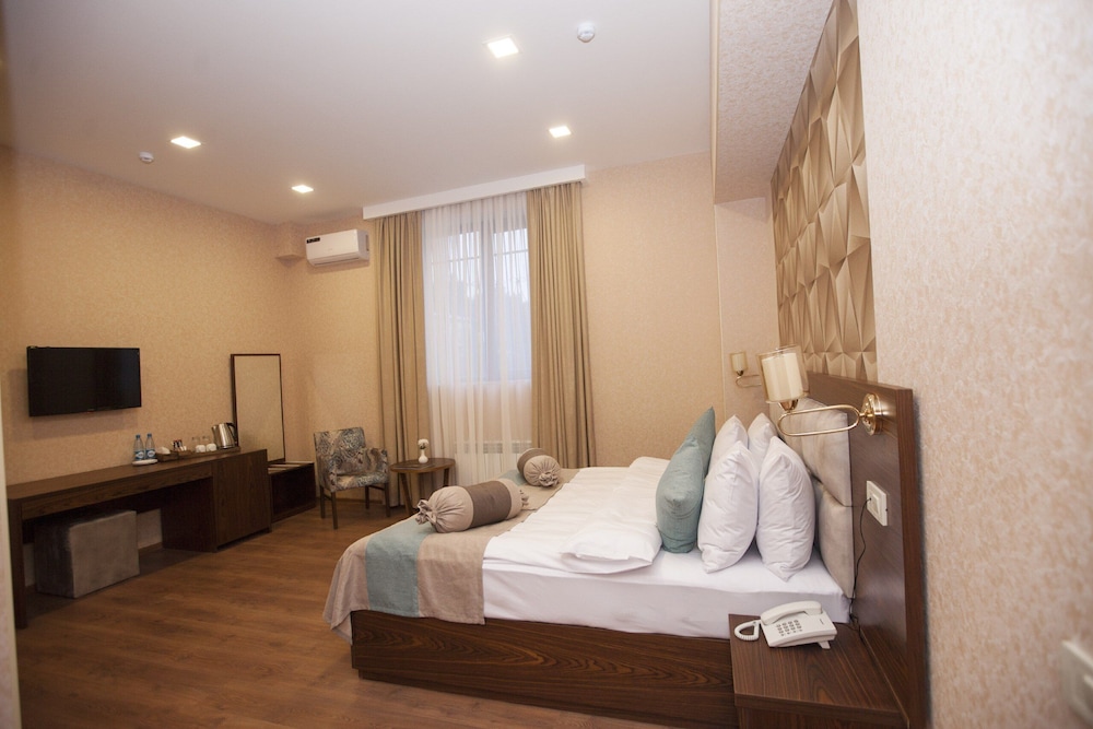 Auroom Hotel 14/40