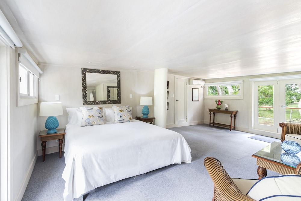 Nautical, Penthouse, King Bed, Marina View