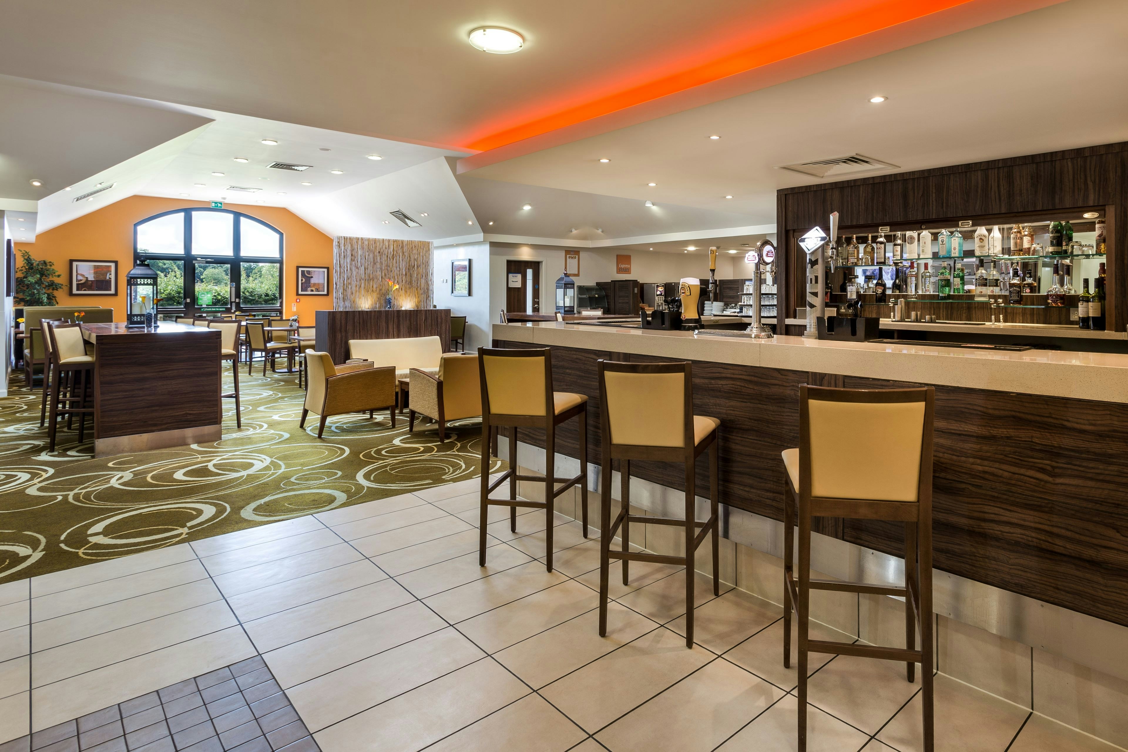 HOLIDAY INN EXPRESS COLCHESTER 22/33
