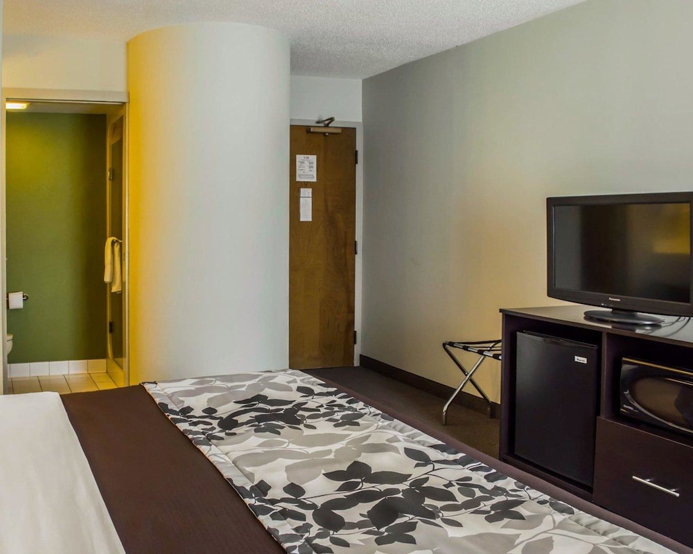 Sleep Inn Staunton 18/35