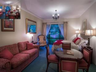 ROSEWOOD GUESTHOUSE 23/50