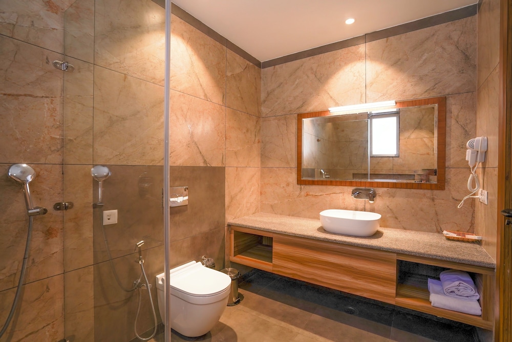 Excel Hotels & Resorts Corbett 48/49