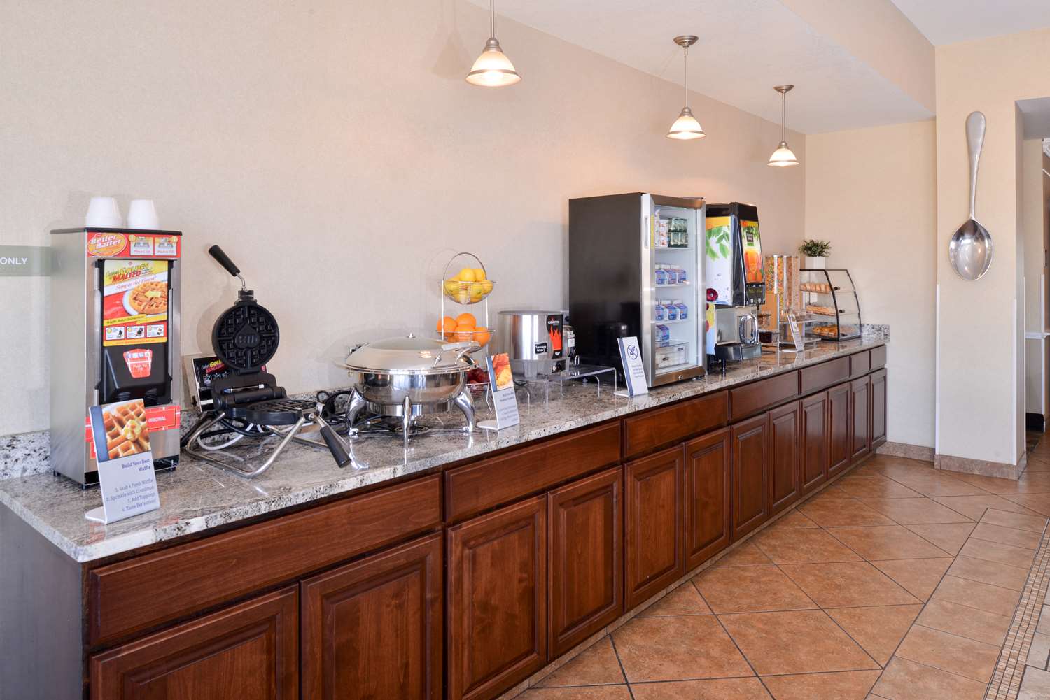 Best Western Plus Frontier Inn 27/53