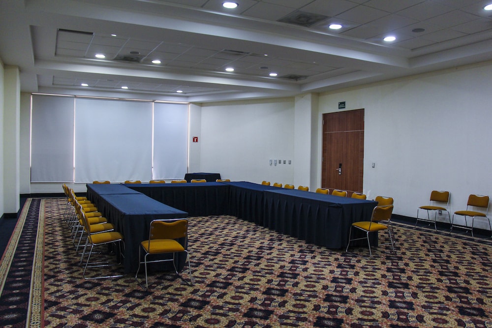 Hotel Soleil Business Class Celaya 38/49