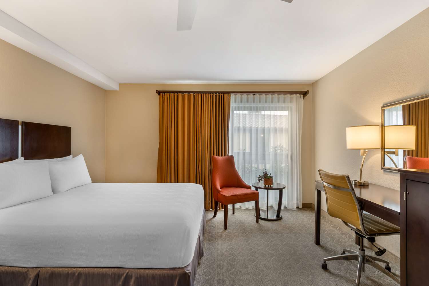 Best Western Plus Monterey Inn 14/46