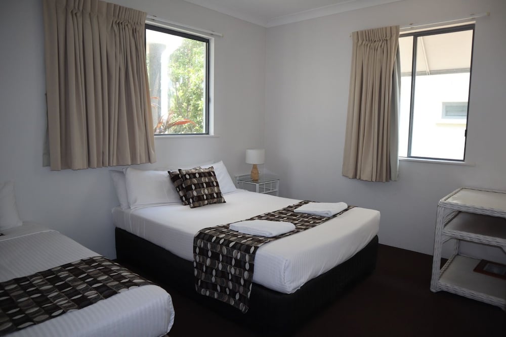 Coolum Beach Resort 17/58