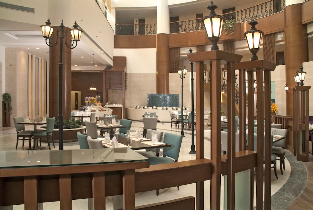 Savoy Suites Greater Noida 40/61