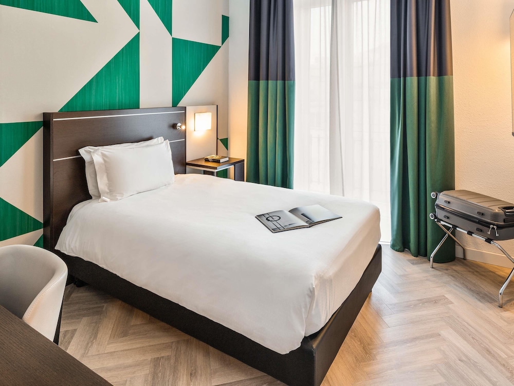 Mercure Napoli Centro Angioino 17/47