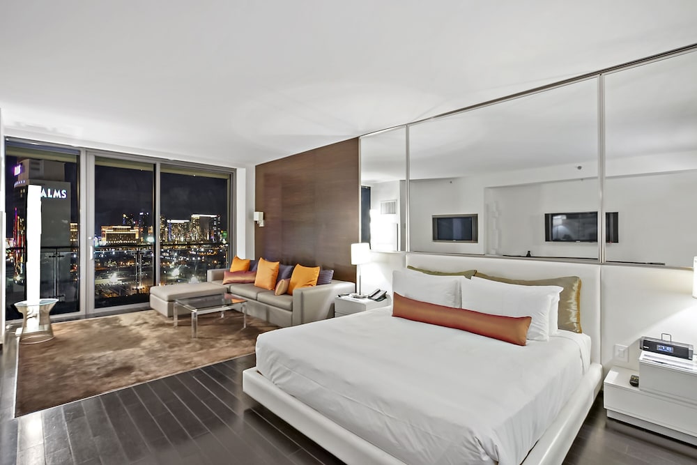 StripViewSuites at Palms Place 23/79
