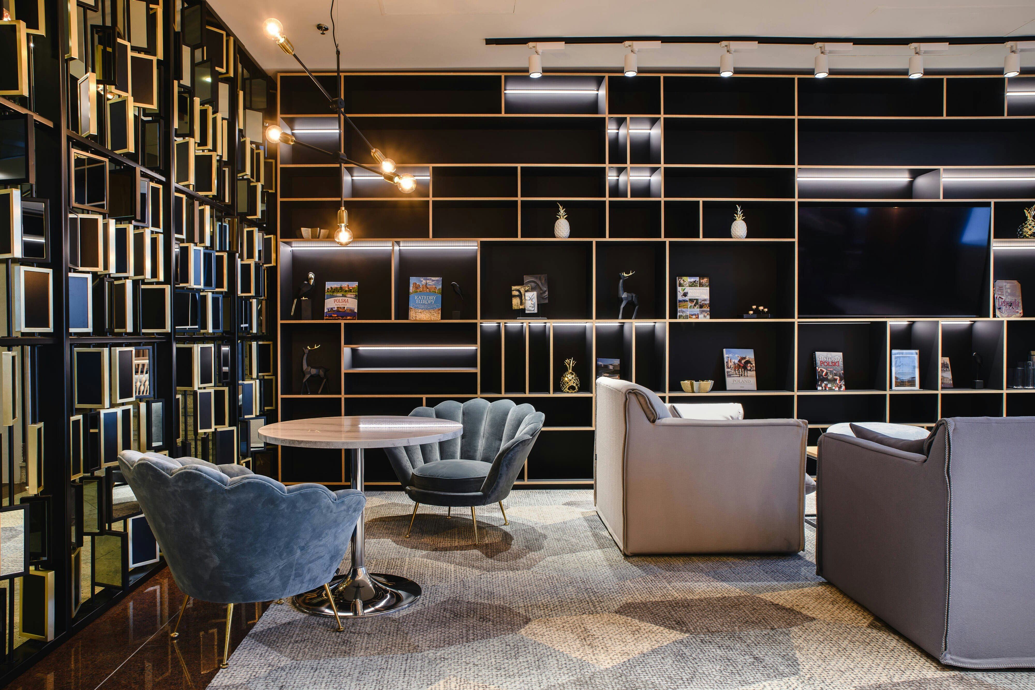 Courtyard By Marriott Warsaw Airport 31/62
