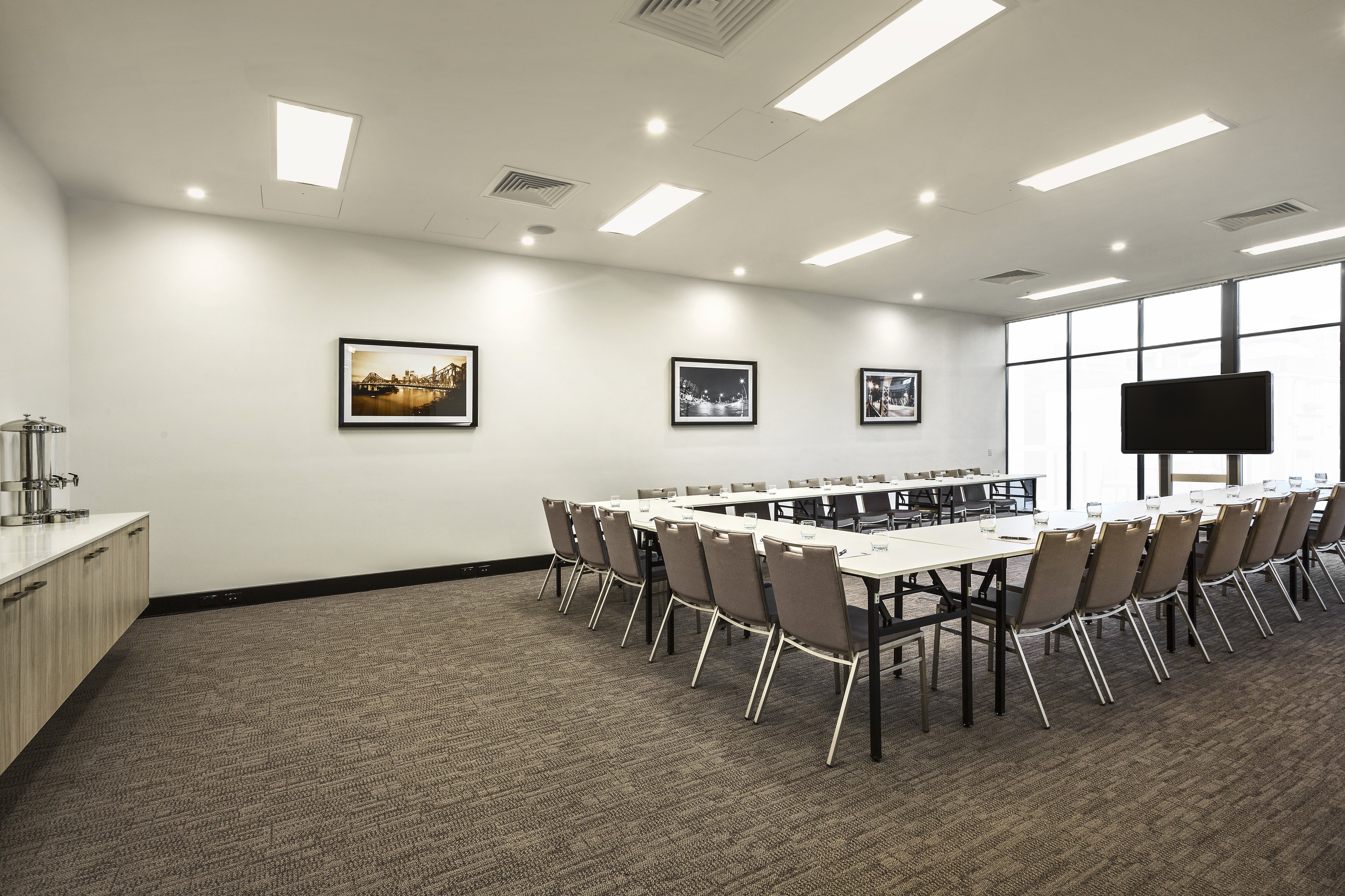QUEST WOOLLOONGABBA 22/27