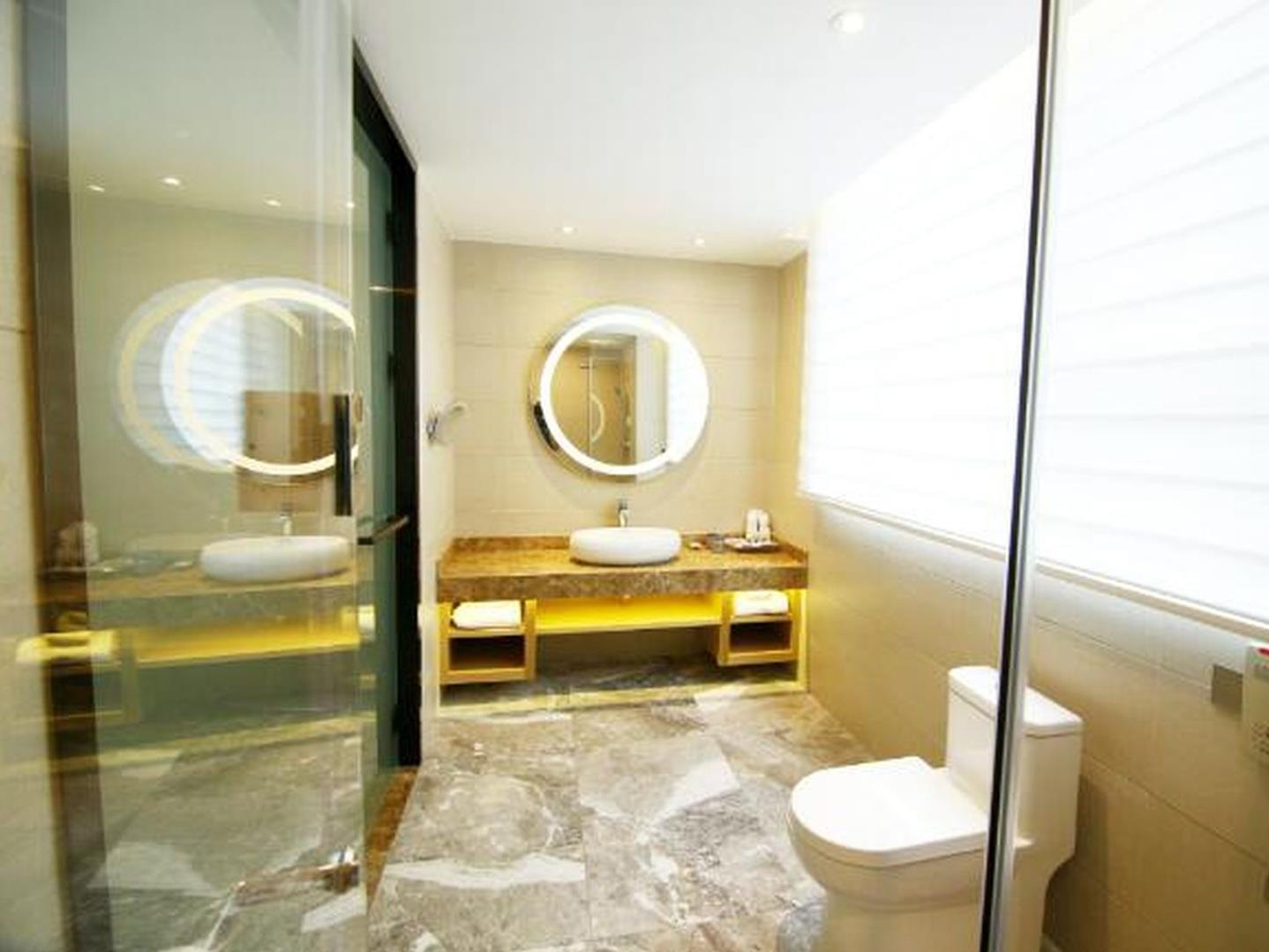 Lavande Hotel (Jiangmen Yingbin Avenue) 42/42
