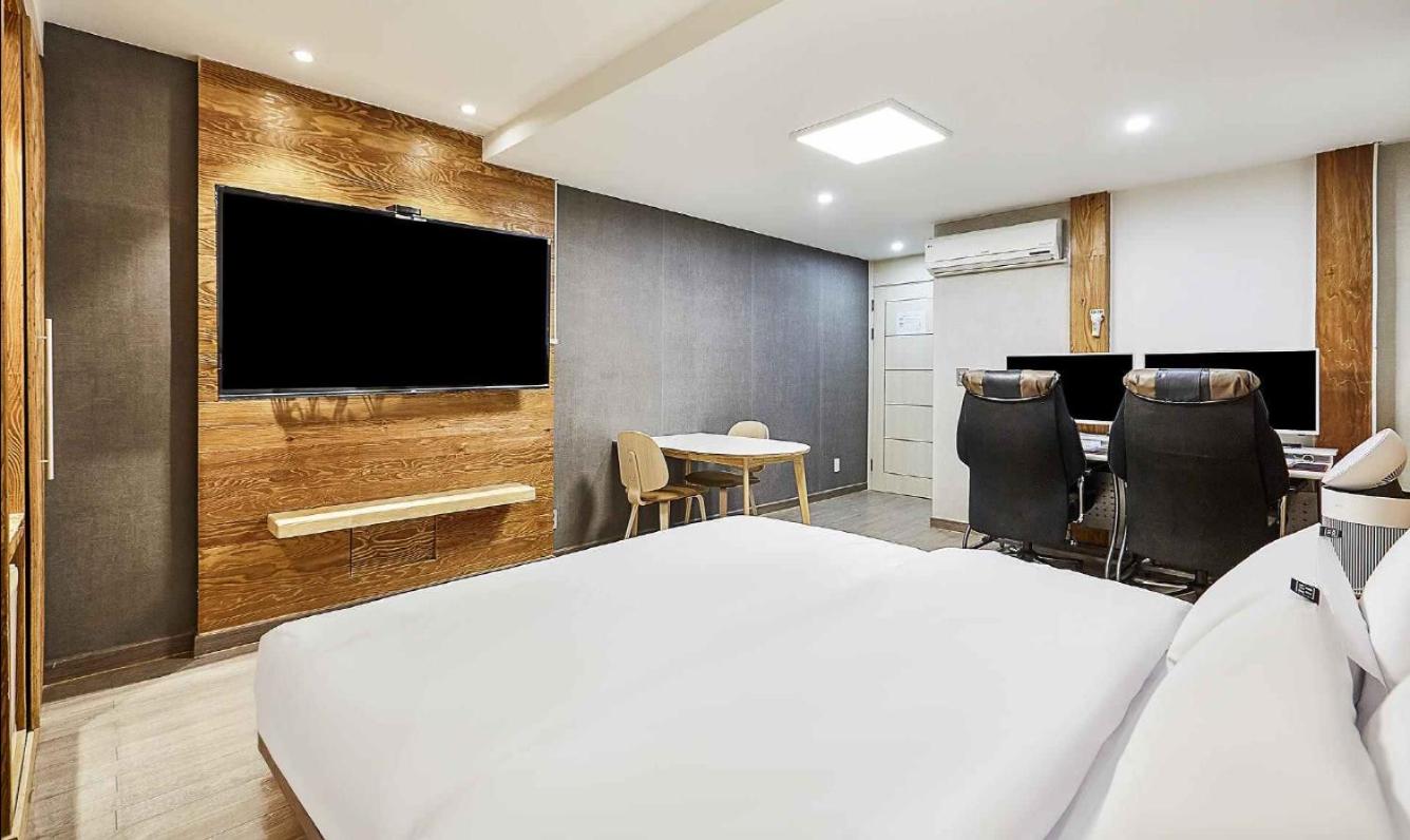 Suwon Hotel Pacific 37 17/35