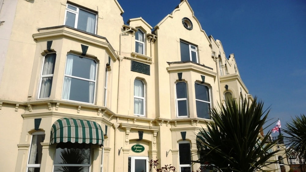 OYO Esplanade Hotel in Clacton-on-Sea