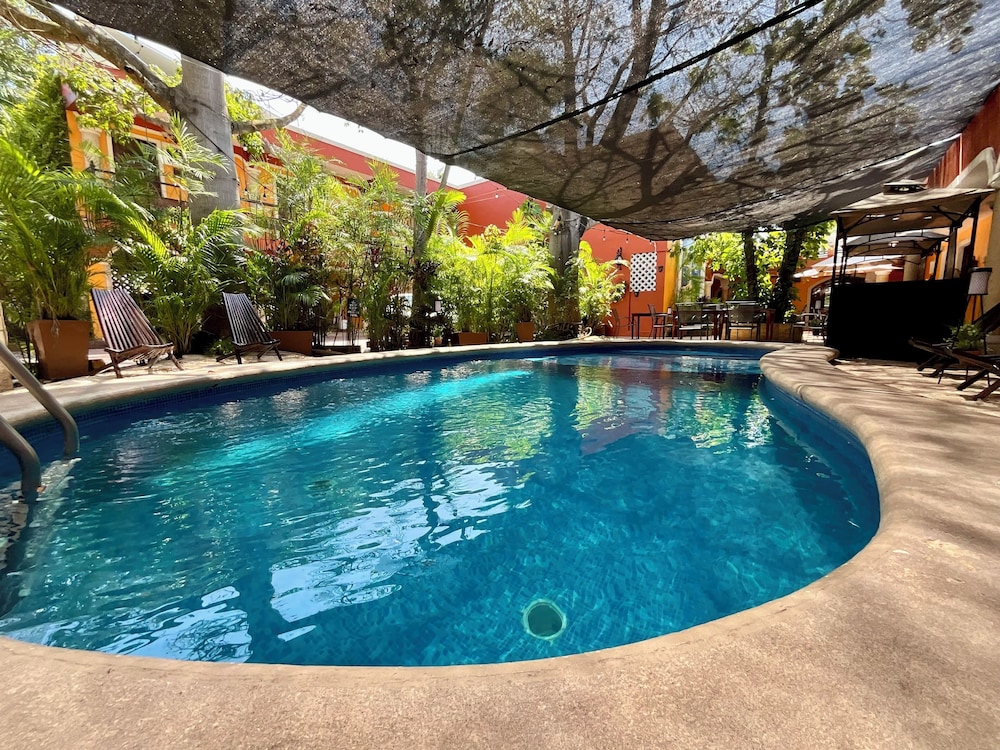 El Zaguán Colonial 4/50