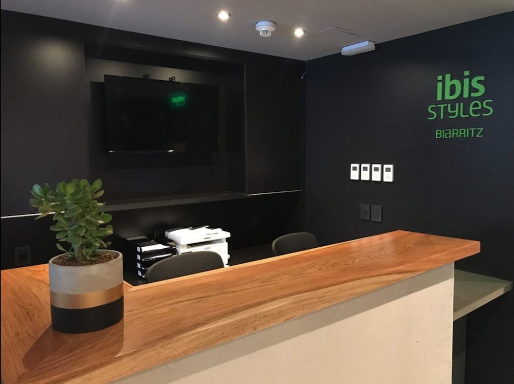 Lobby at Ibis Styles Montevideo Biarritz, MONTEVIDEO