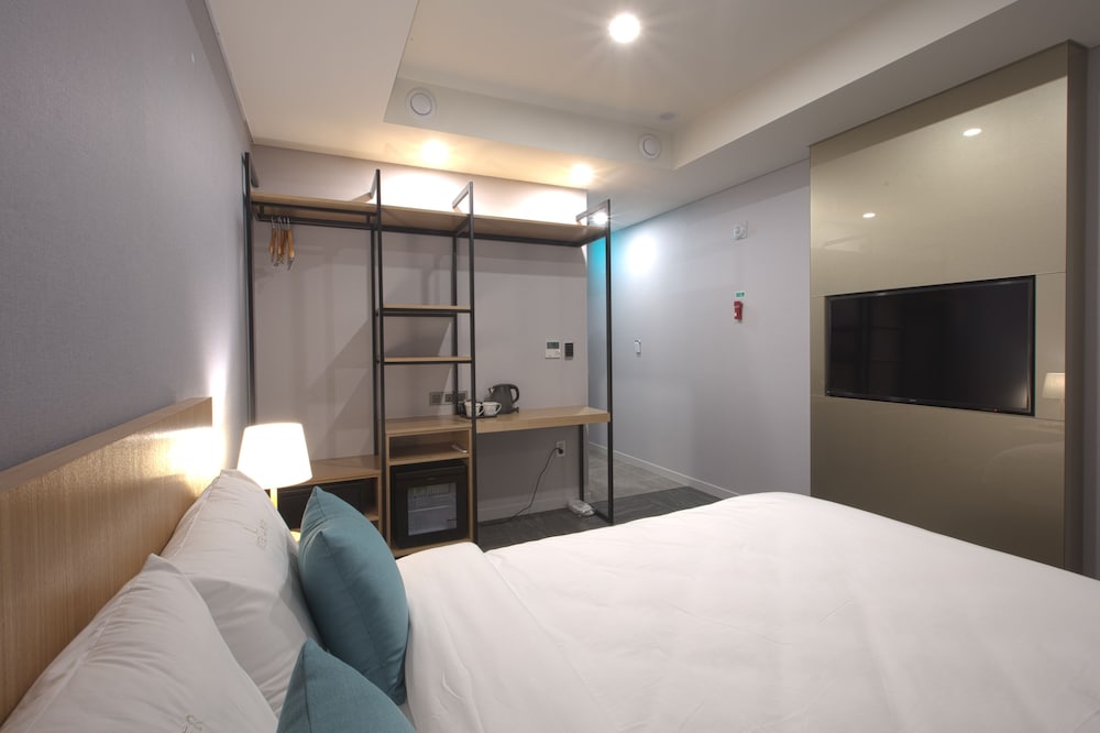 La Mer Hotel 19/50
