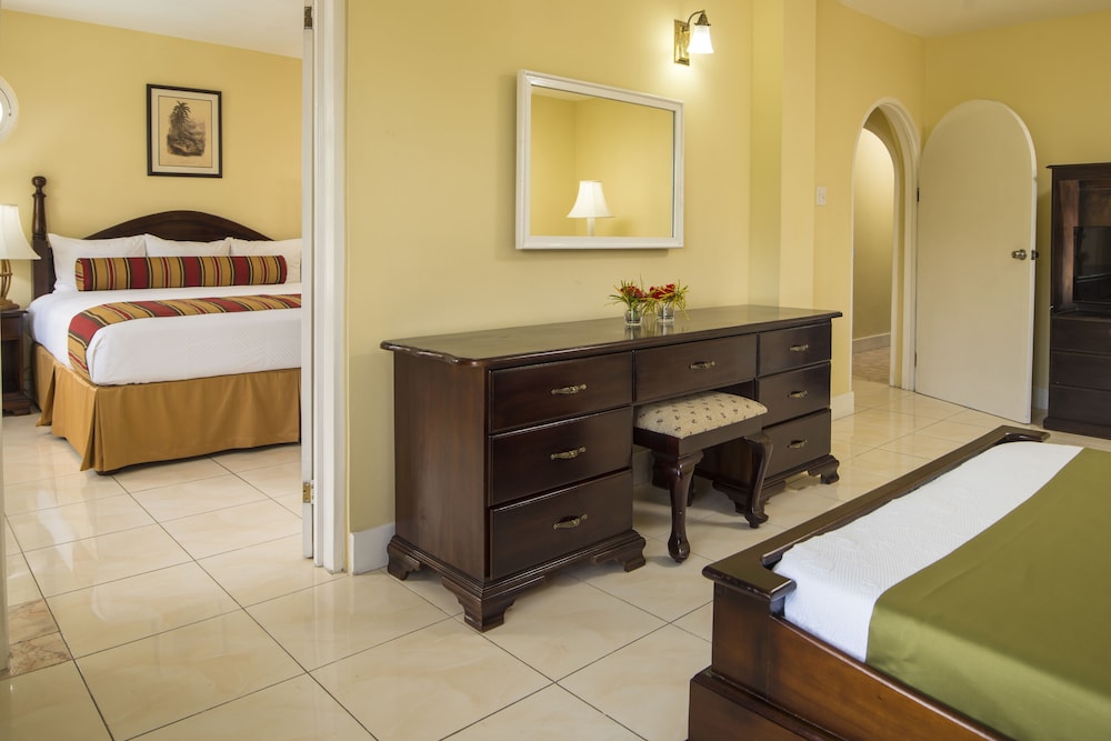Sea Garden Beach Resort 11/41