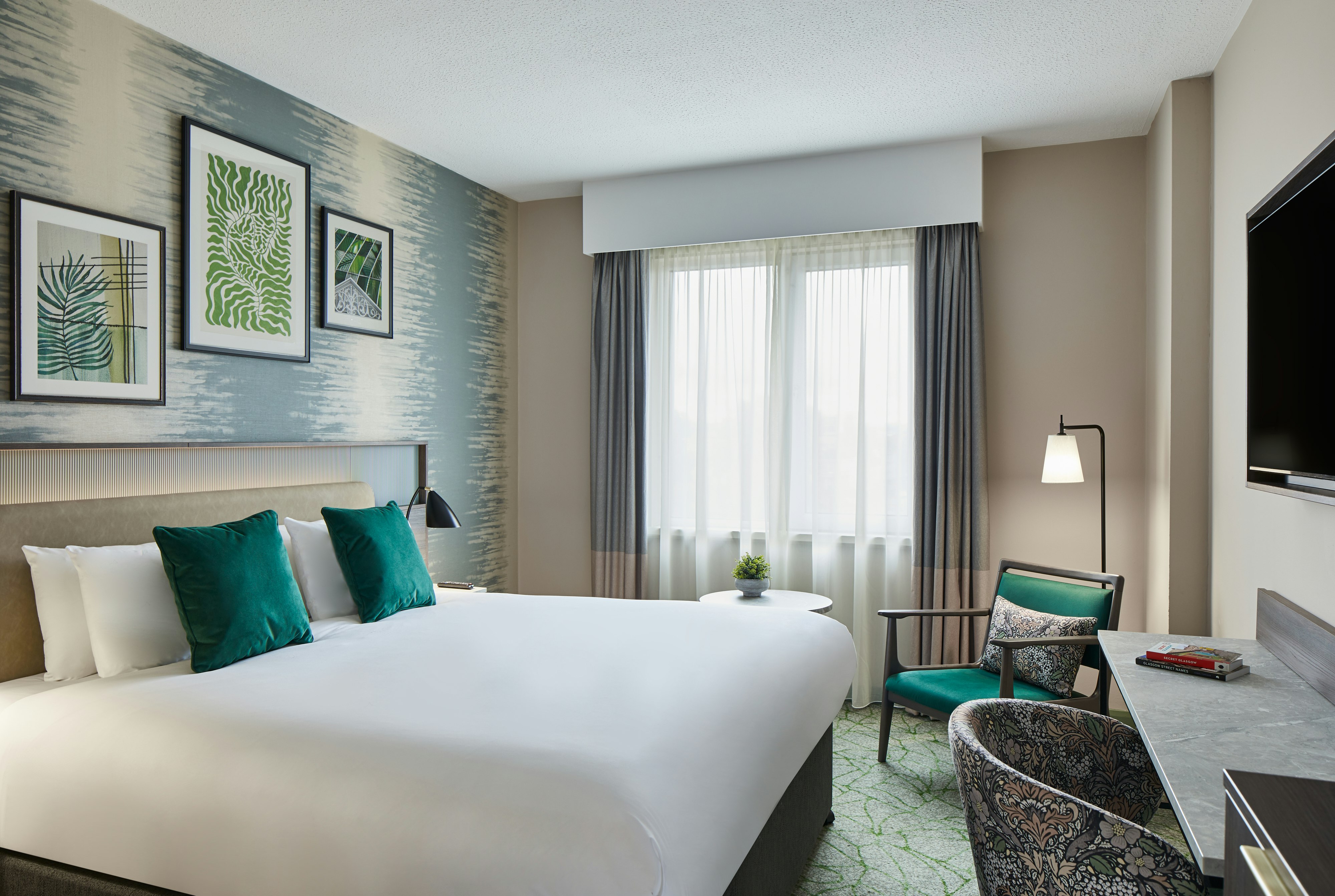 SUPERIOR, DOUBLE BED