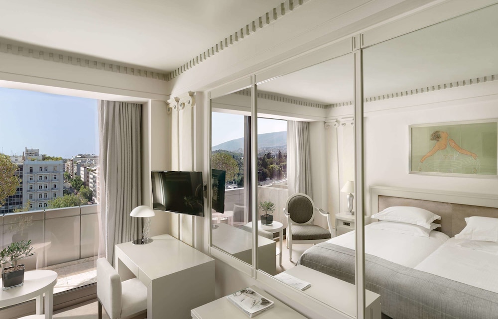 NJV Athens Plaza 57/75