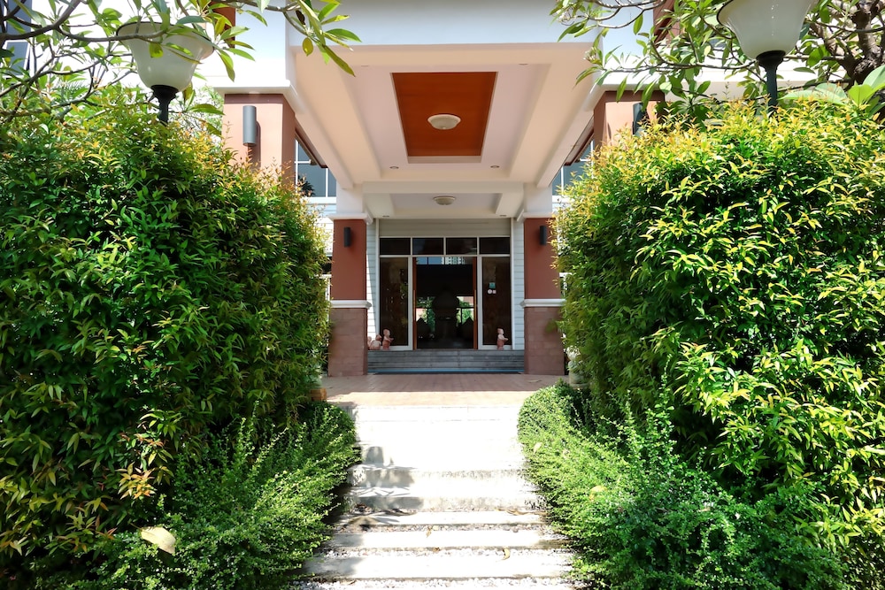 Lek Villa 54/59