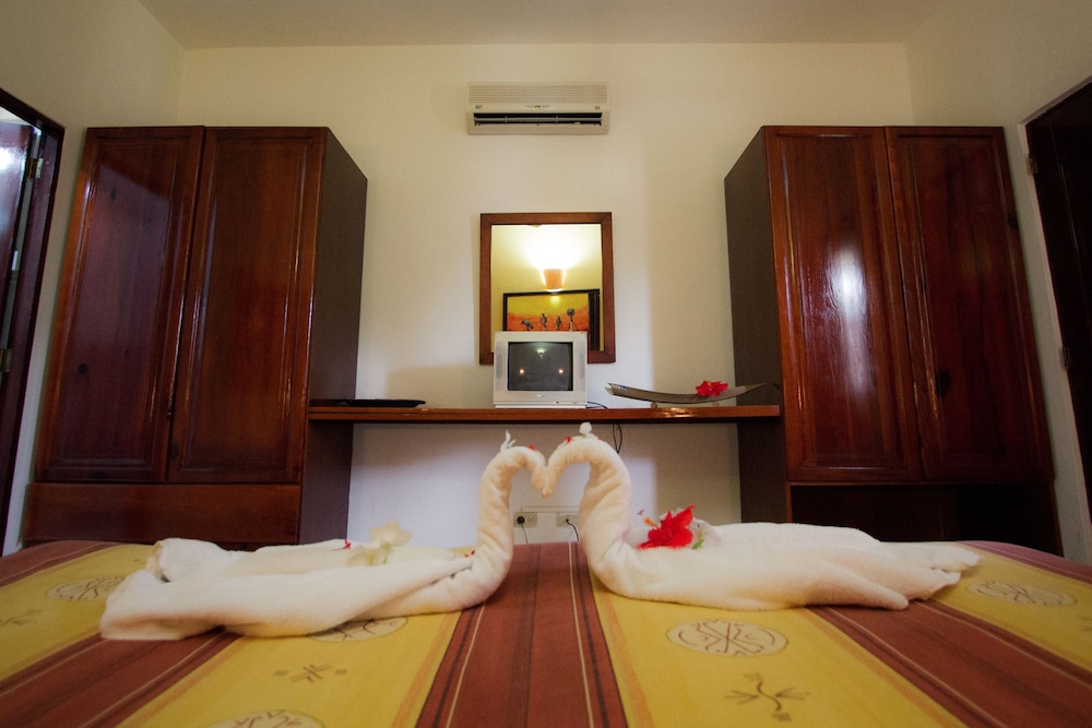 Hotel El Eden 40/57