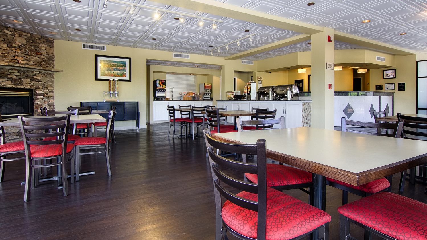 Best Western Cades Cove Inn 5/6