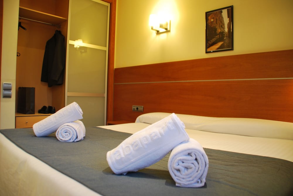 Apartaments Arago565 6/22