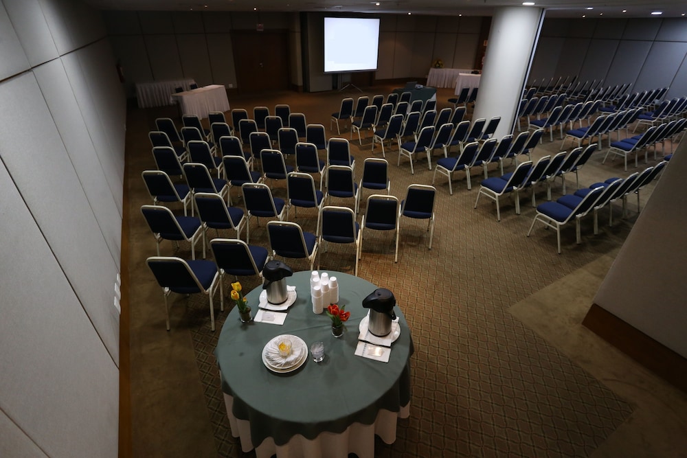 Bourbon Joinville Convention Hotel 63/64