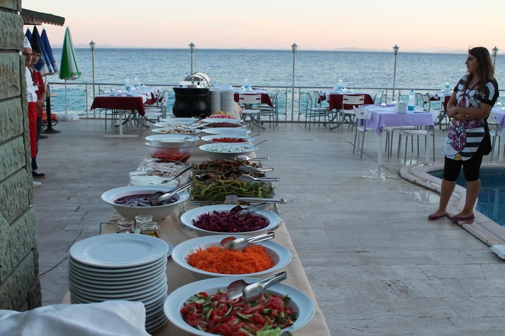 Ucem Hotel Golden Sea 12/19