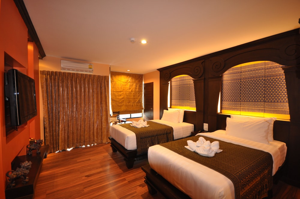 Chalelarn Hotel 17/41