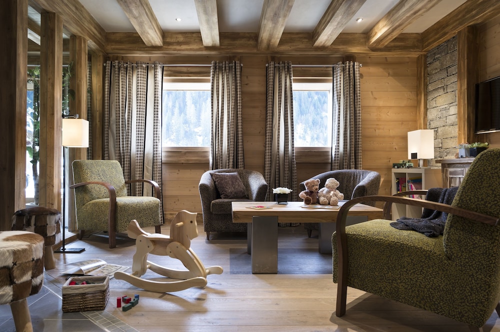 Residence CGH Les Chalets d'Angele 24/36