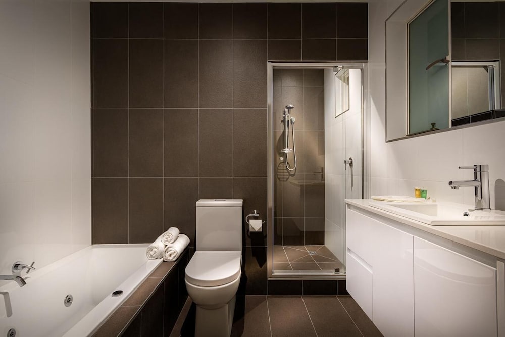 Crest On Barkly Serviced Apartments 28/28