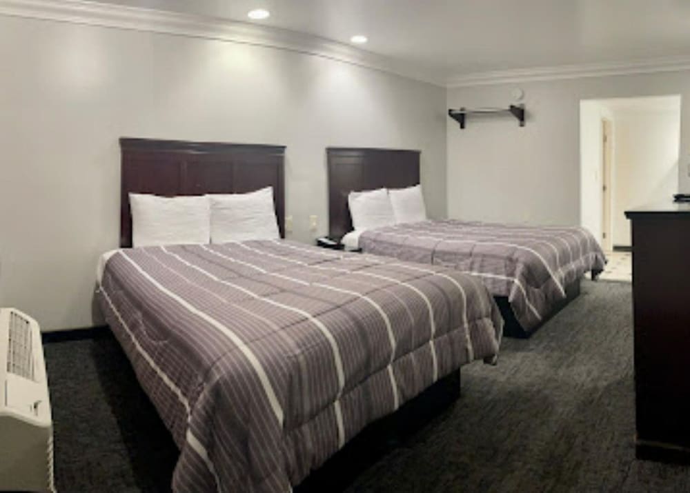 Capital City Inn Sacramento Convention Center CA 18/39
