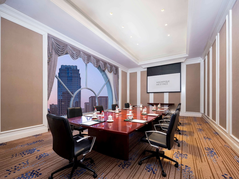 Sofitel Xining 65/72