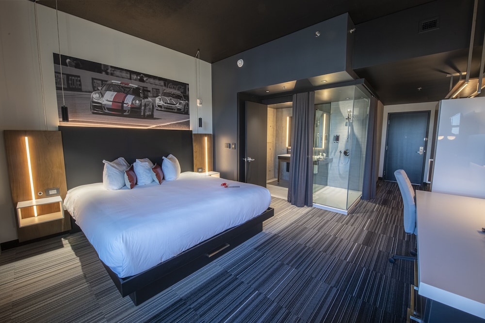 GRAND COMFORT, SUPERIOR, KING BED