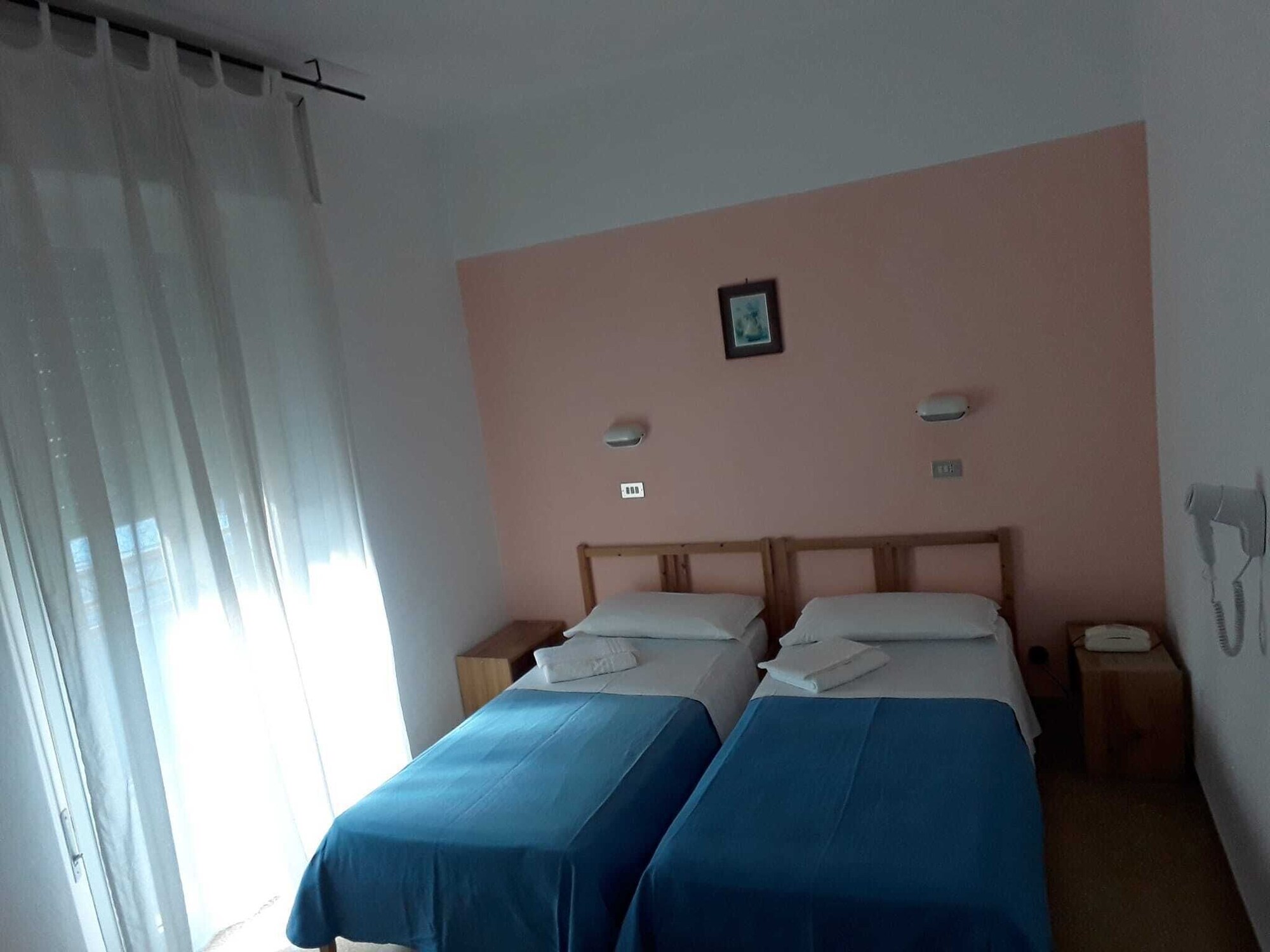 TRADITIONAL, TWIN BEDS