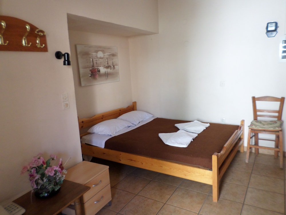 Tina Hotel 28/50