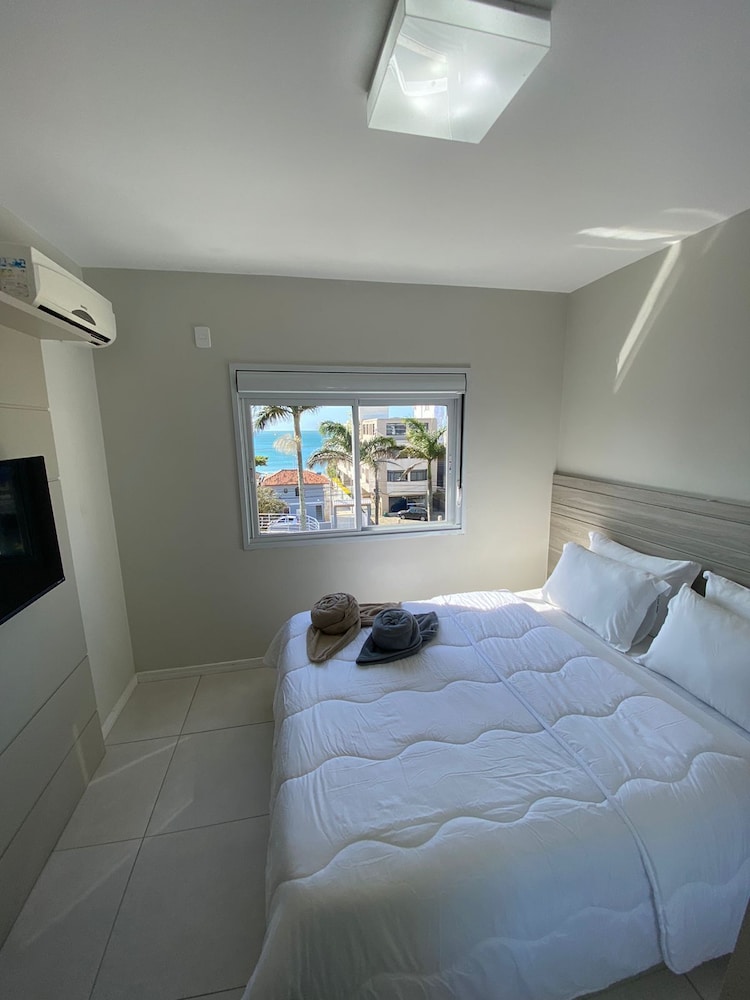 DELUXE, APARTMENT, SEA VIEW