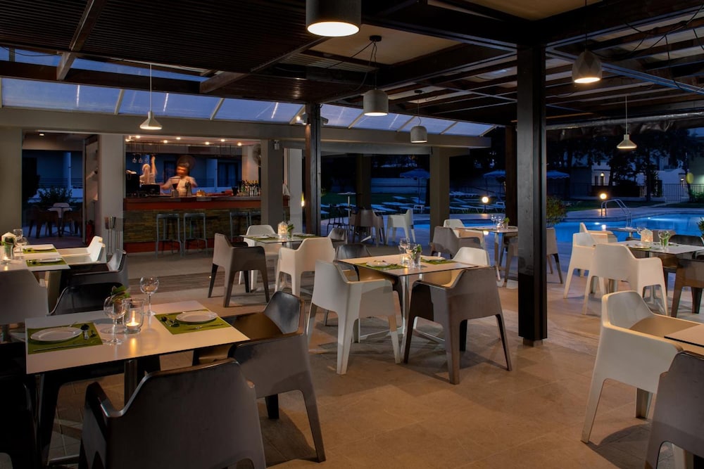 Family World Aqua Beach Matoula Complex 26/48