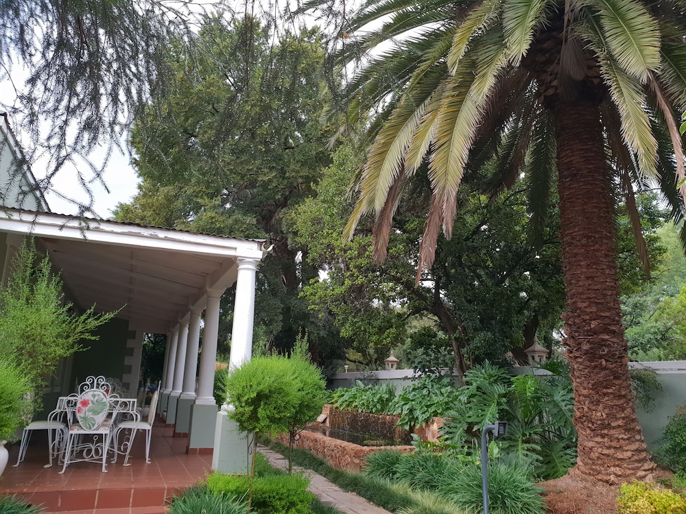 Bauhenia Guesthouse 5/32