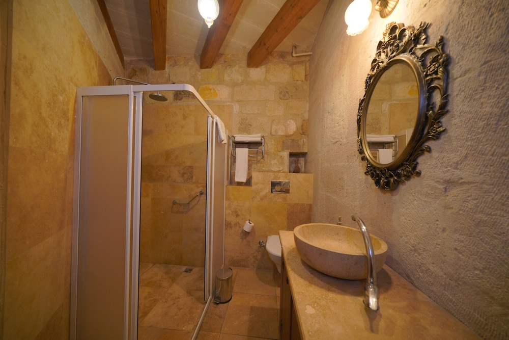 Salkim Cave House 48/50