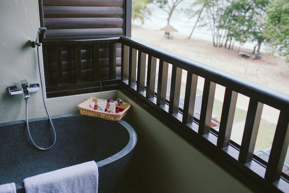 Sand & Sandals Desaru Beach Resort & Spa 16/49