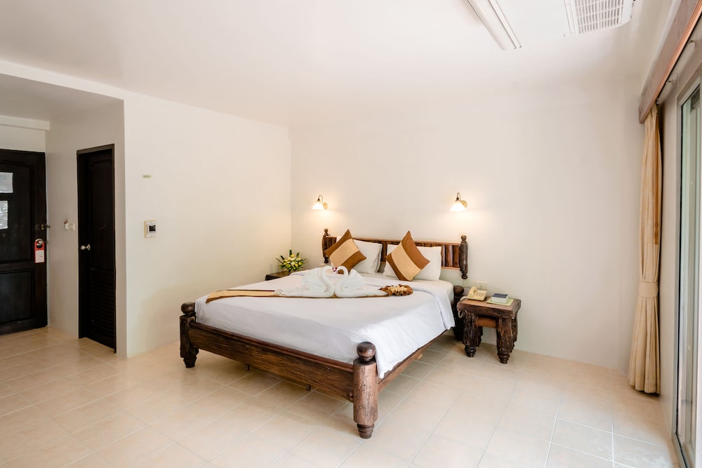 Ao Nang Sunset Hotel 8/34