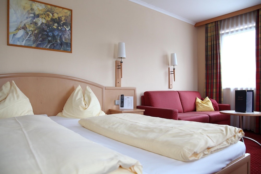 ROOM, TRIPLE, DOUBLE BED, SOFA
