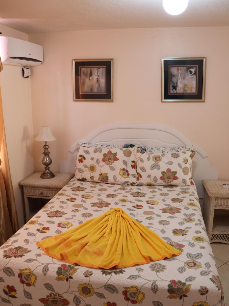 Sungold House Barbados 13/50