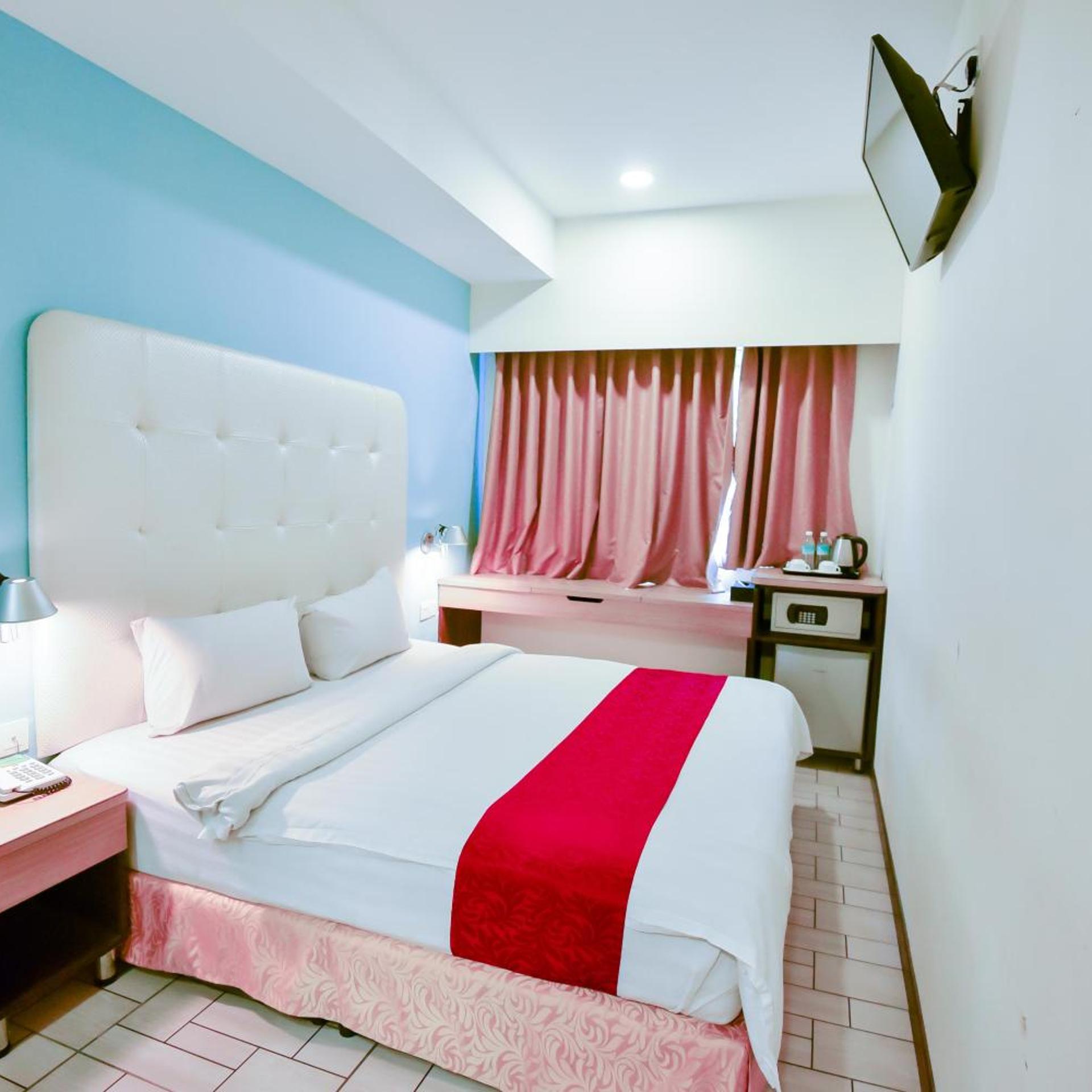 Lumut Suites 12/50