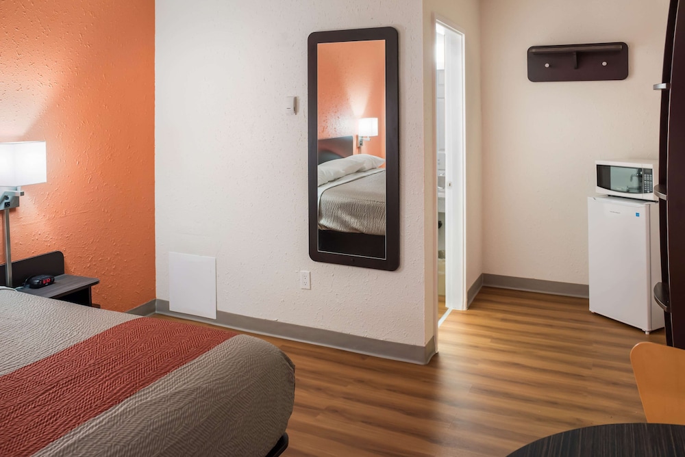 Motel6 Fort St John BC 14/31