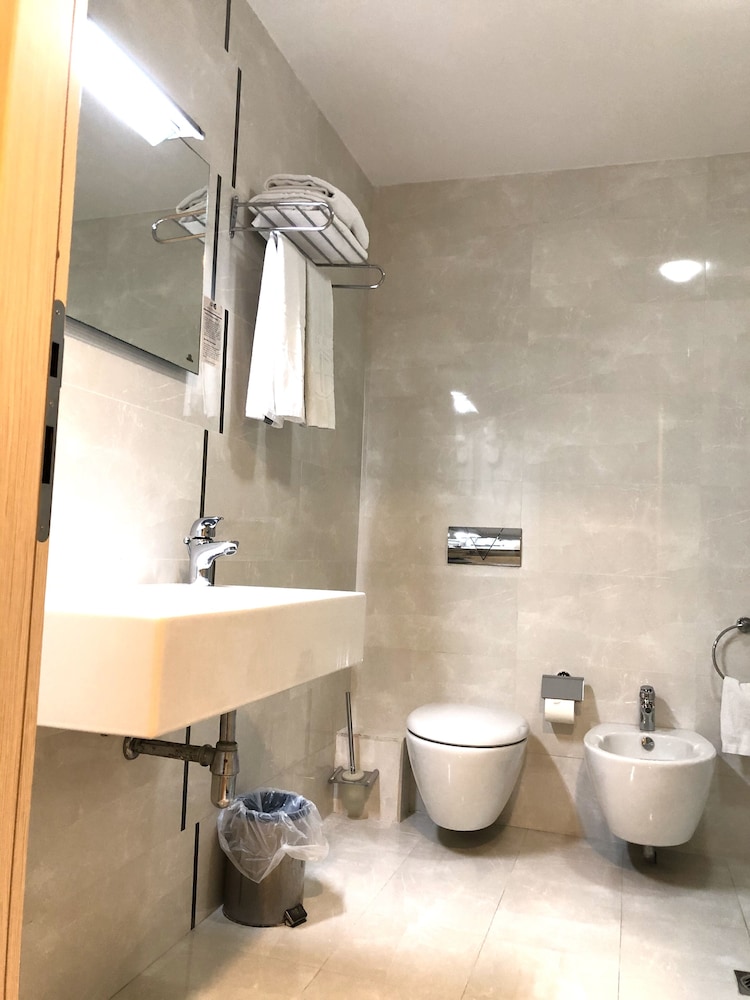 Fieri Hotel 32/77